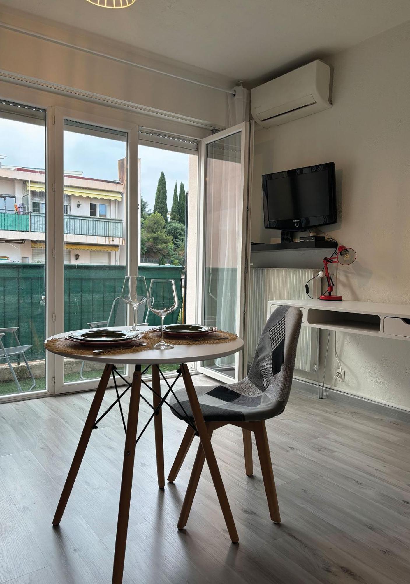 Charming Studio In Nice 2-Min Walk To The Sea Bagian luar foto